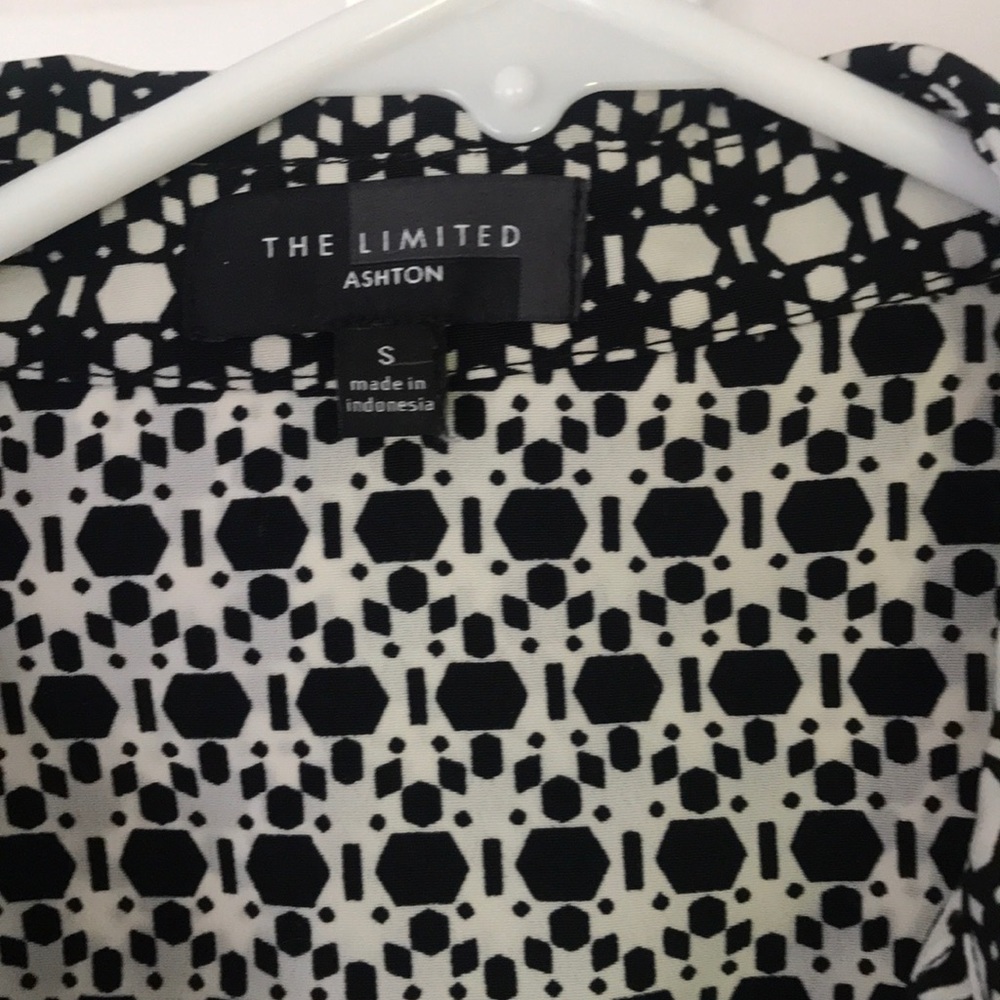 Dress - Picture 3 of 4